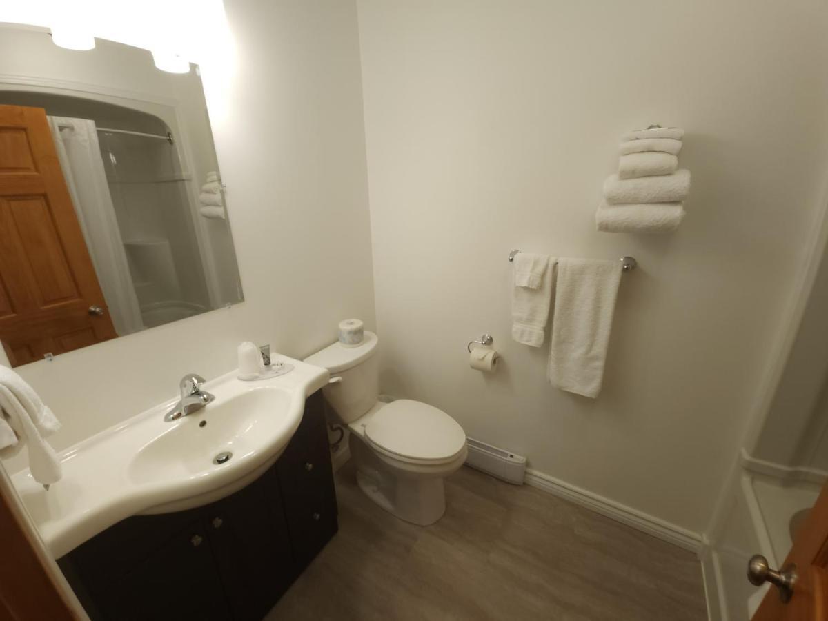 Outdoorsman Motel Вава Екстер'єр фото